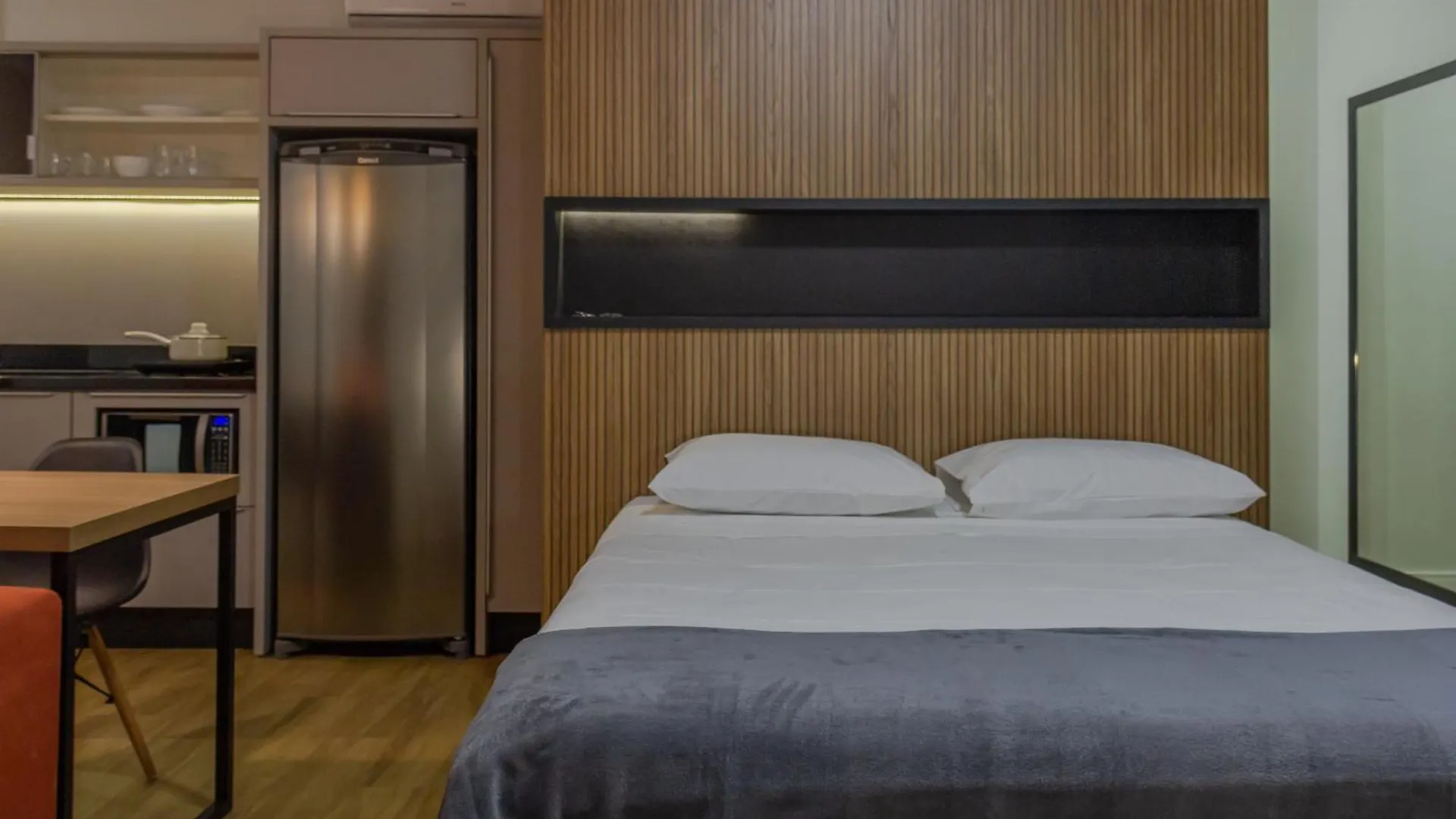 Sapphire Studios: Conforto No Corrego Grande P528 Florianópolis Brasilien